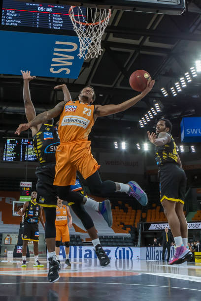 造情感共鸣 造情感共鸣