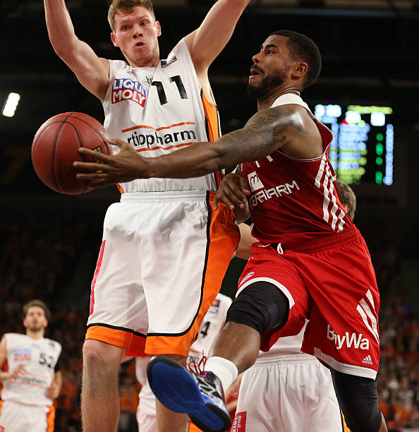 随着中国队 随着中国队